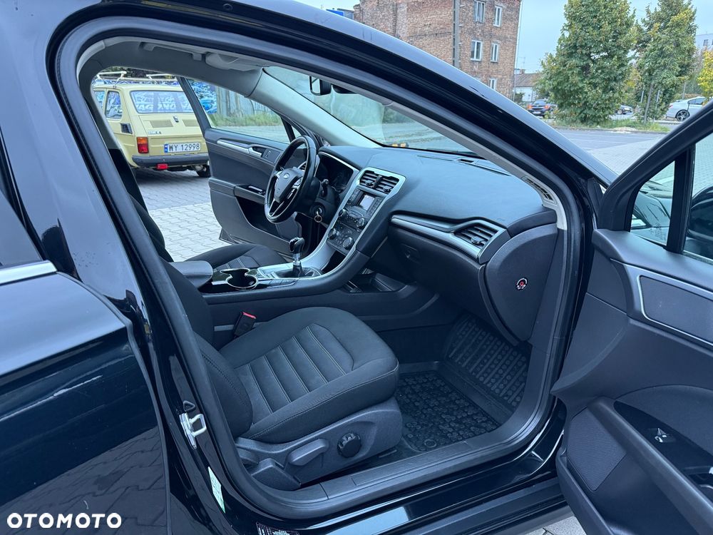 Ford Mondeo - 33