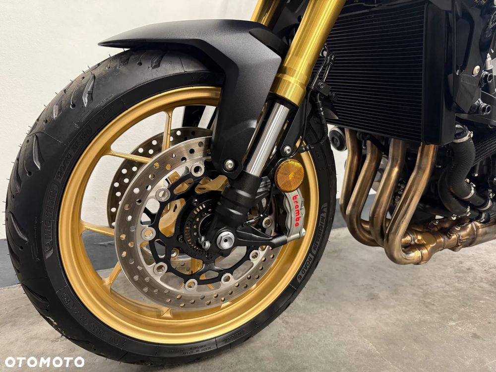 Honda Hornet - 7