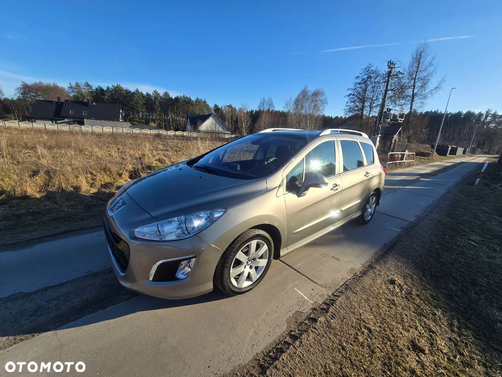 Peugeot 308 1.6 HDi Premium Plus - 3