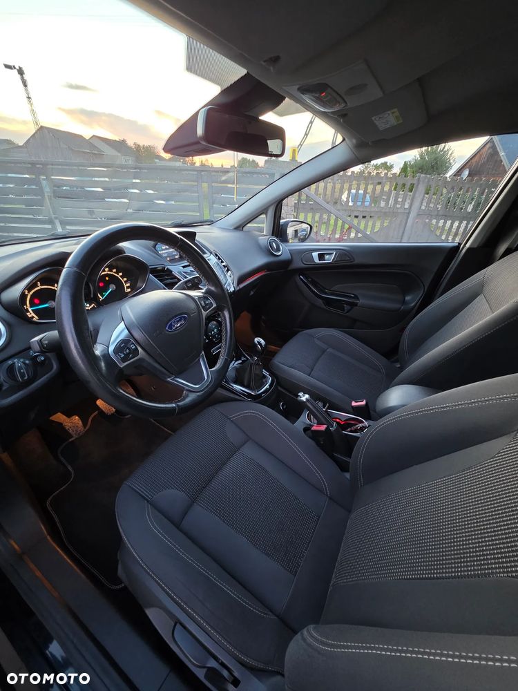 Ford Fiesta - 6