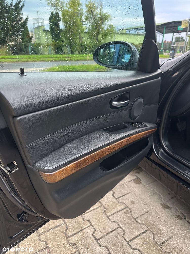 BMW Seria 3 - 16