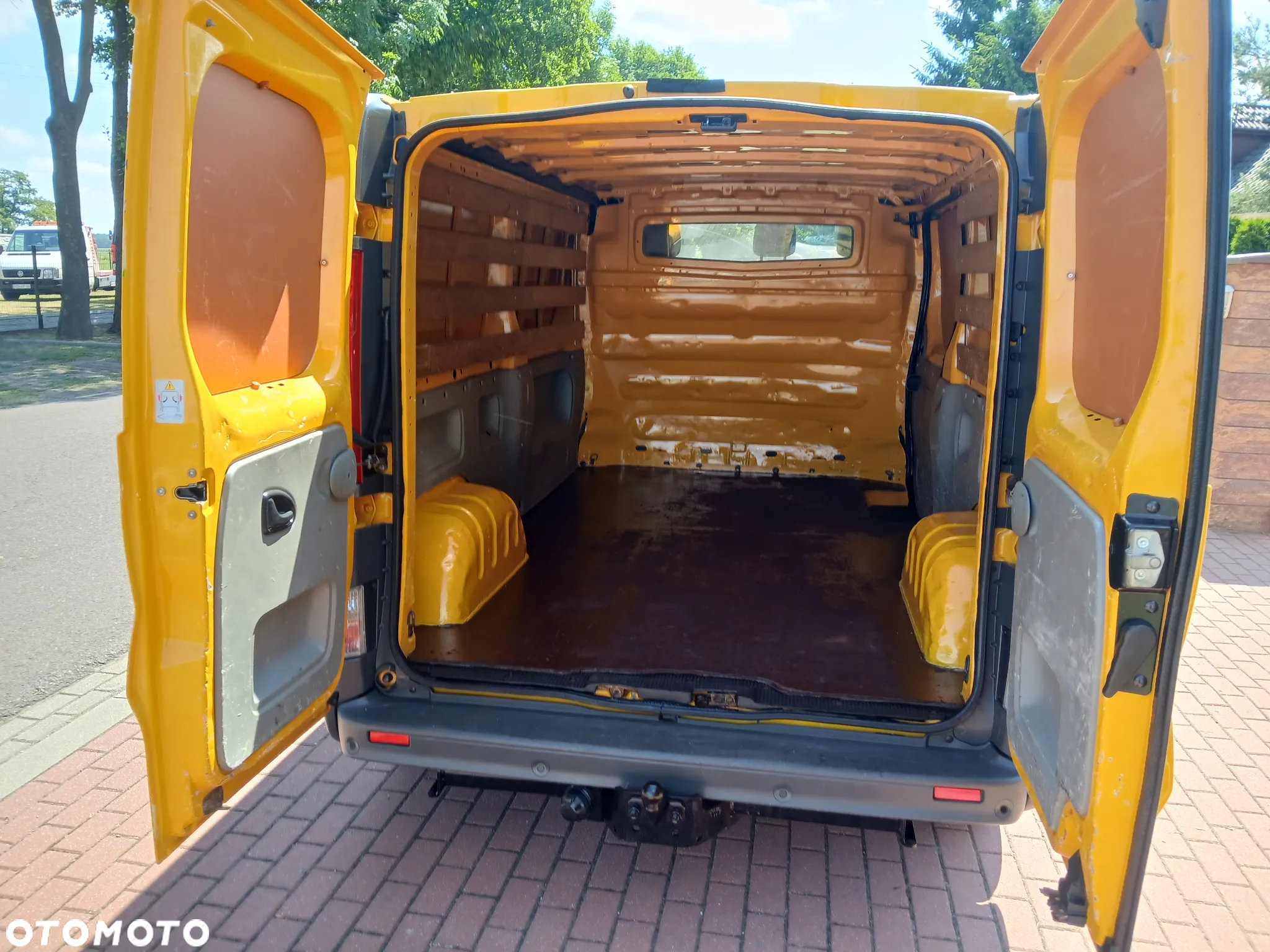Renault TRAFIC - 8