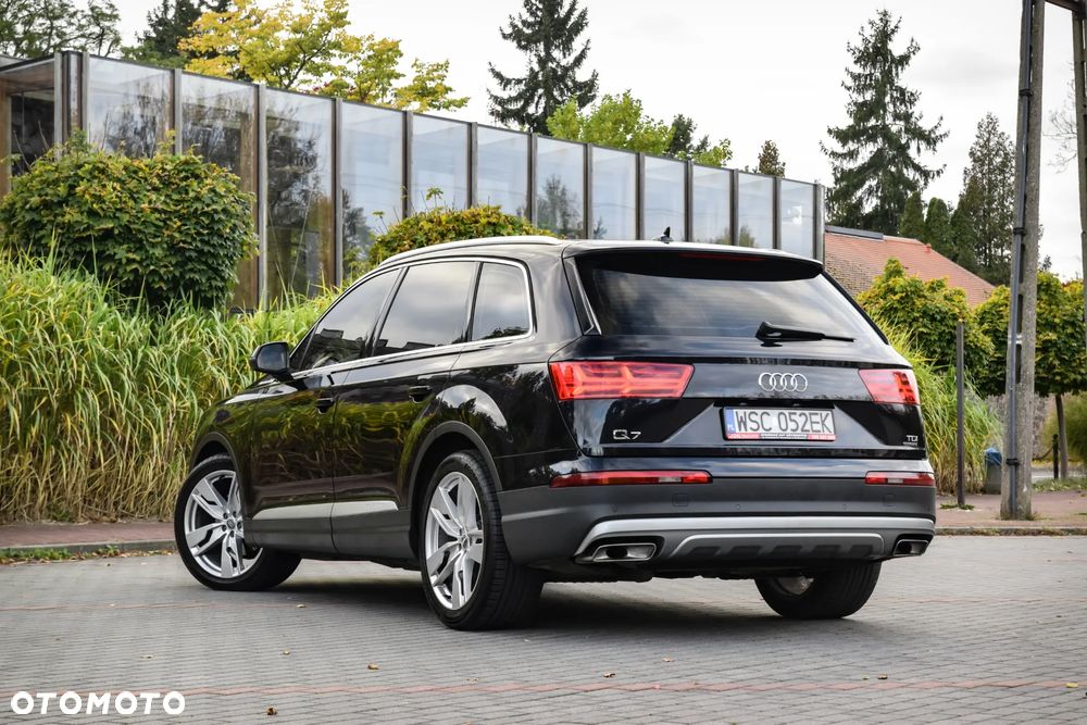 Audi Q7 - 4