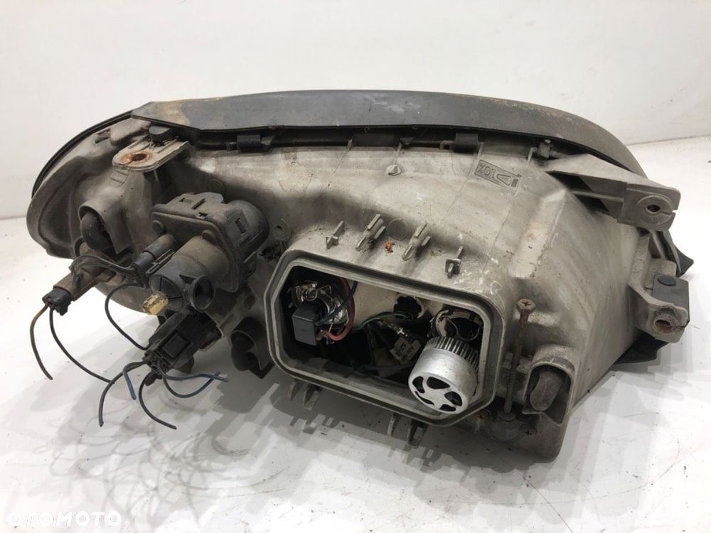 REFLEKTOR LEWY PRZÓD  SSANGYONG CHAIRMAN (HT_) 1997 - 2022 3.2 165 kW [225 KM] benzyna 2011 - 2022 - 3