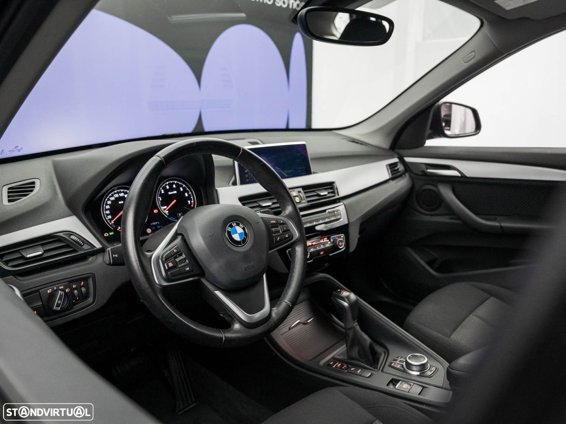 BMW X1 25 e xDrive Corporate Edition - 14