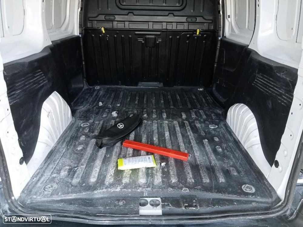 Toyota Proace City 1.5D L1 Comfort - IVA Dedutível - 11