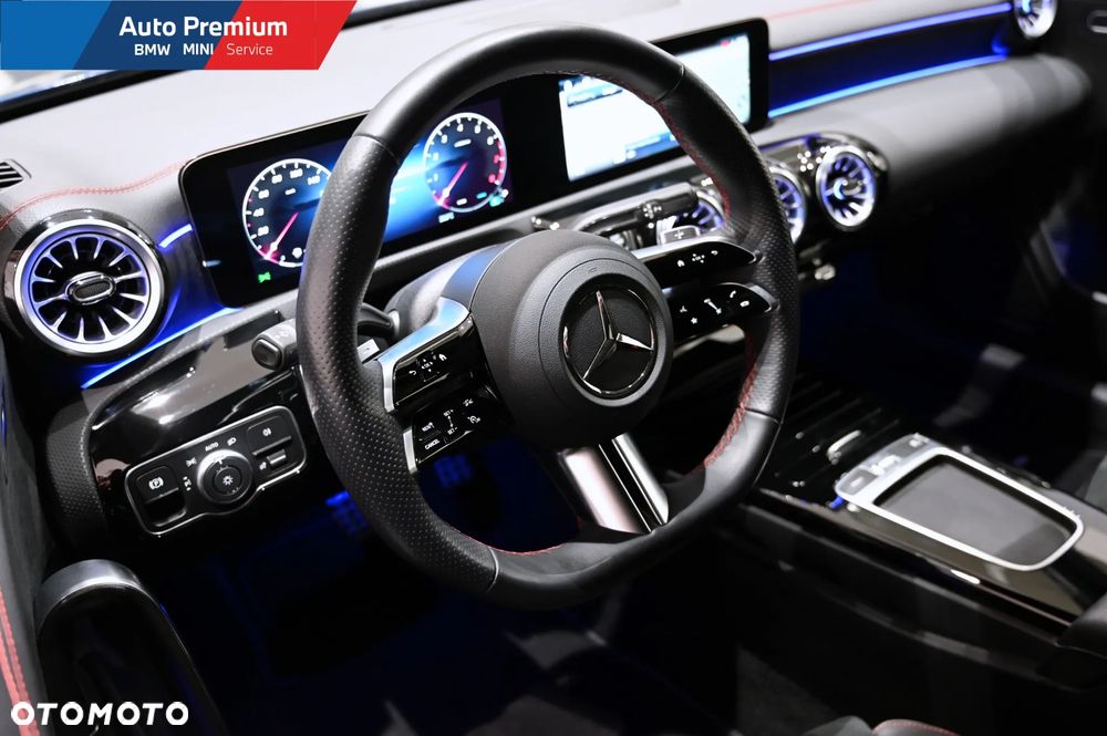 Mercedes-Benz CLA 200 AMG Line 7G-DCT - 7