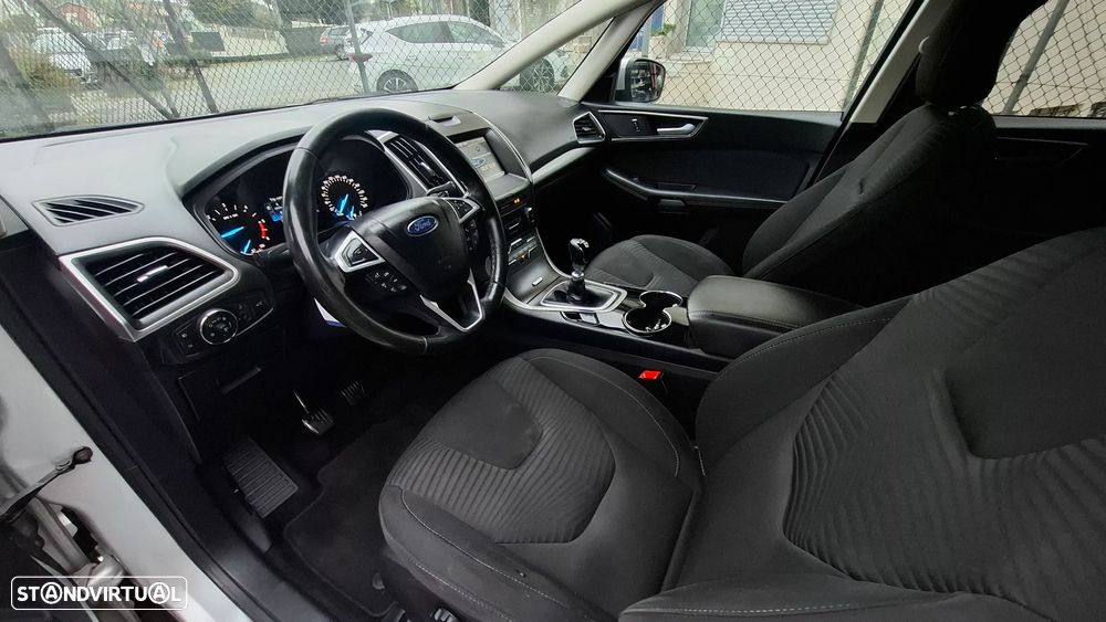 Ford S-Max 2.0 TDCi Trend - 21