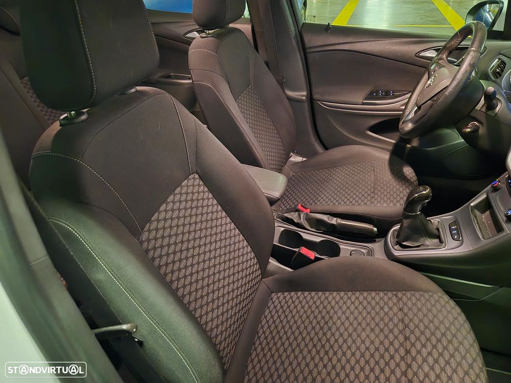 Opel Astra 1.0 Dynamic S/S - 32