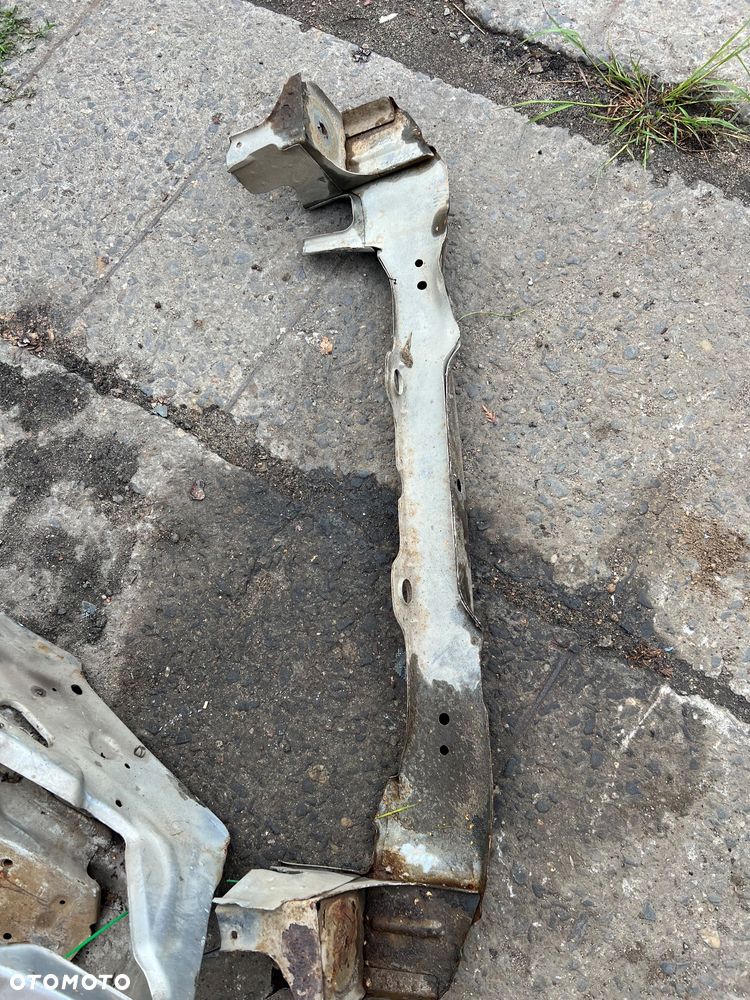 Reperaturka przednia dół belka Nissan Terrano 2 lift - 2