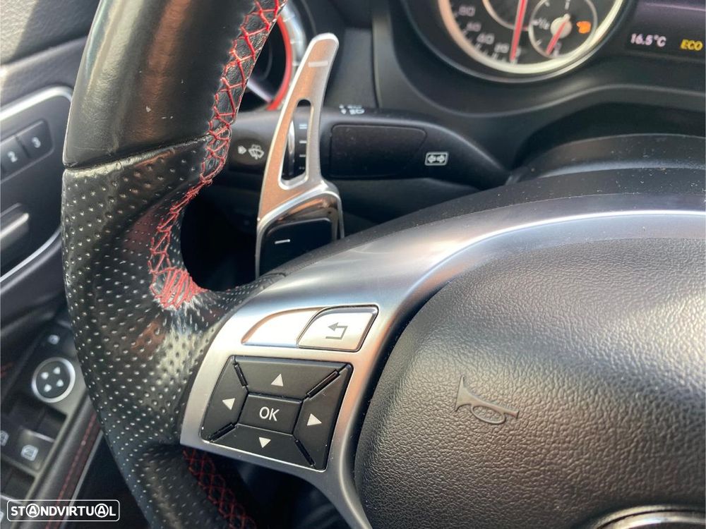 Mercedes-Benz CLA 45 AMG 4Matic 7G-DCT - 31