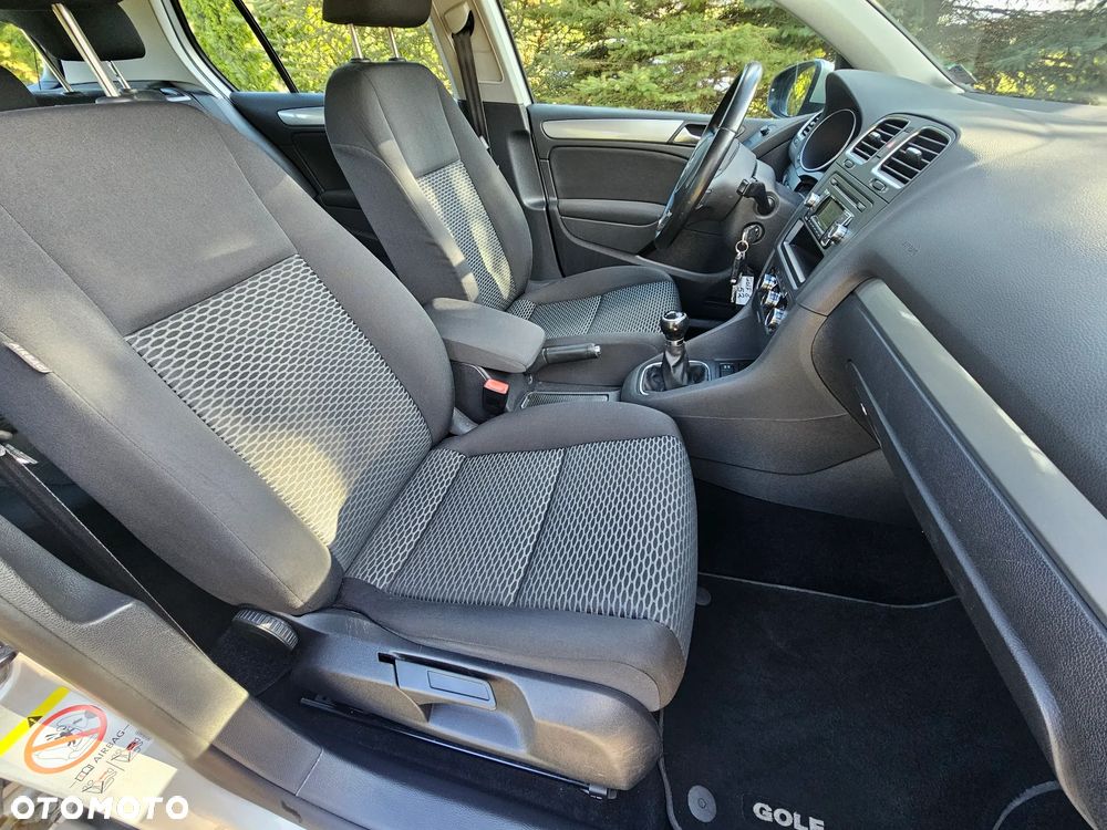 Volkswagen Golf - 14