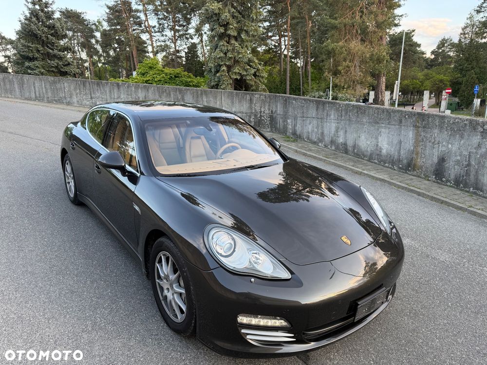 Porsche Panamera 4S - 5