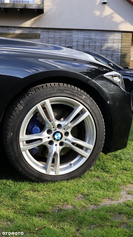 BMW Seria 3 335i xDrive M Sport - 30