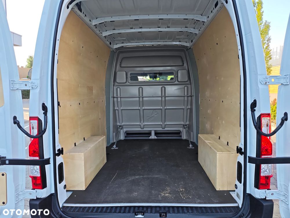 Renault Master Nissan NV400 - 32