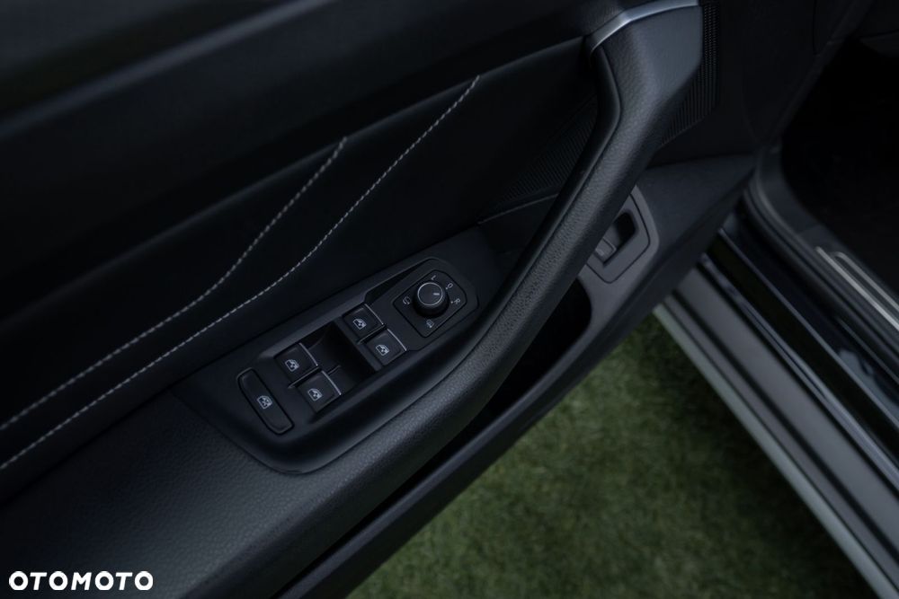 Volkswagen Passat - 23