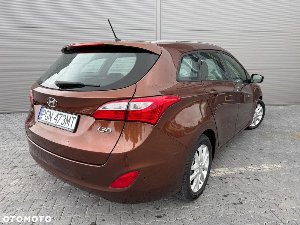 Hyundai i30 1.4 CRDi Comfort - 4