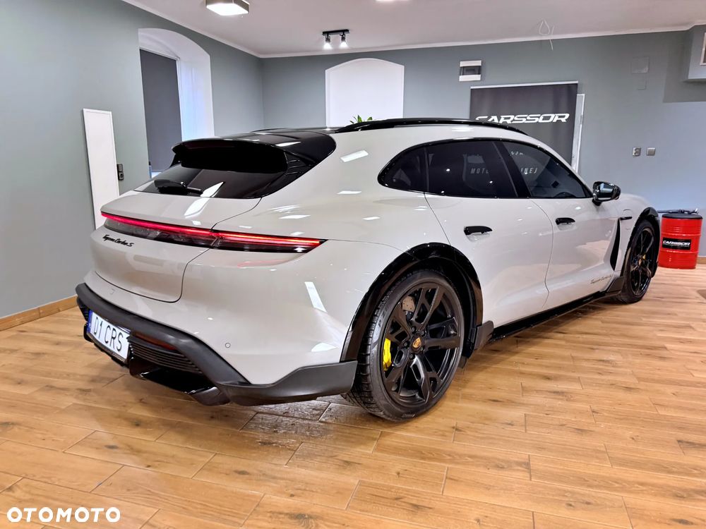 Porsche Taycan - 20