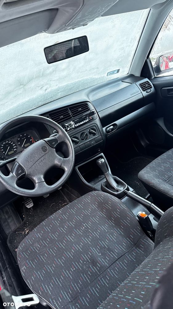 Volkswagen Golf - 14