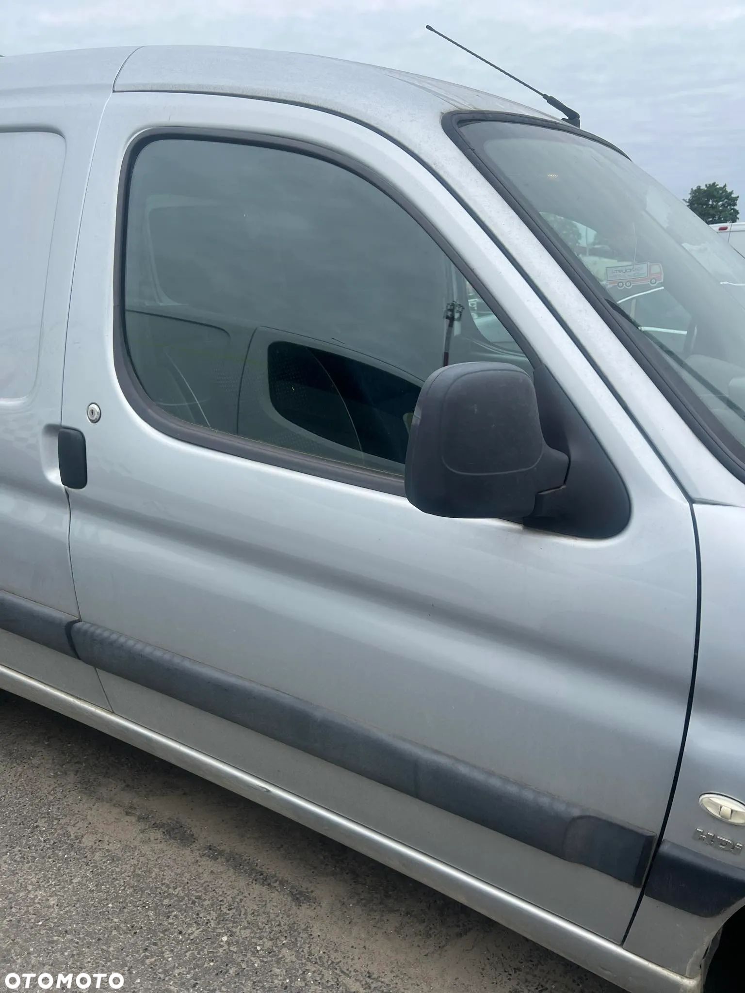 Drzwi prawe przednie Peugeot Partner I 1 Kompletne !! Srebrne - 1