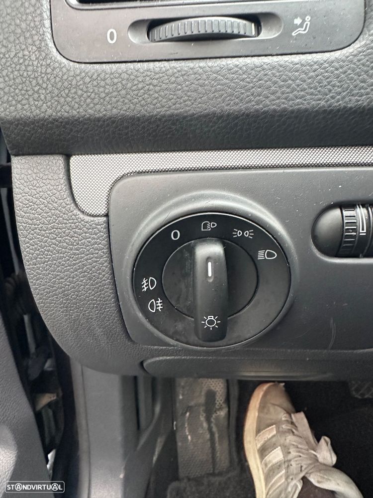 VW Golf Variant 2.0 TDi Confortline DSG - 22