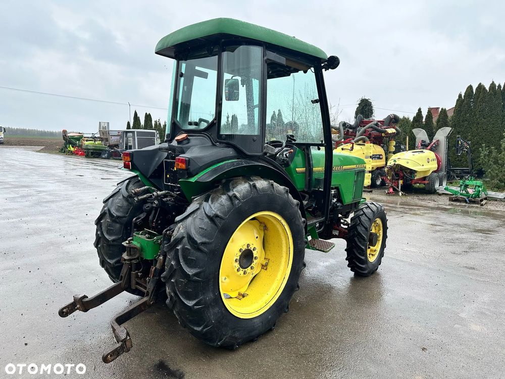 John Deere 5400N - 4