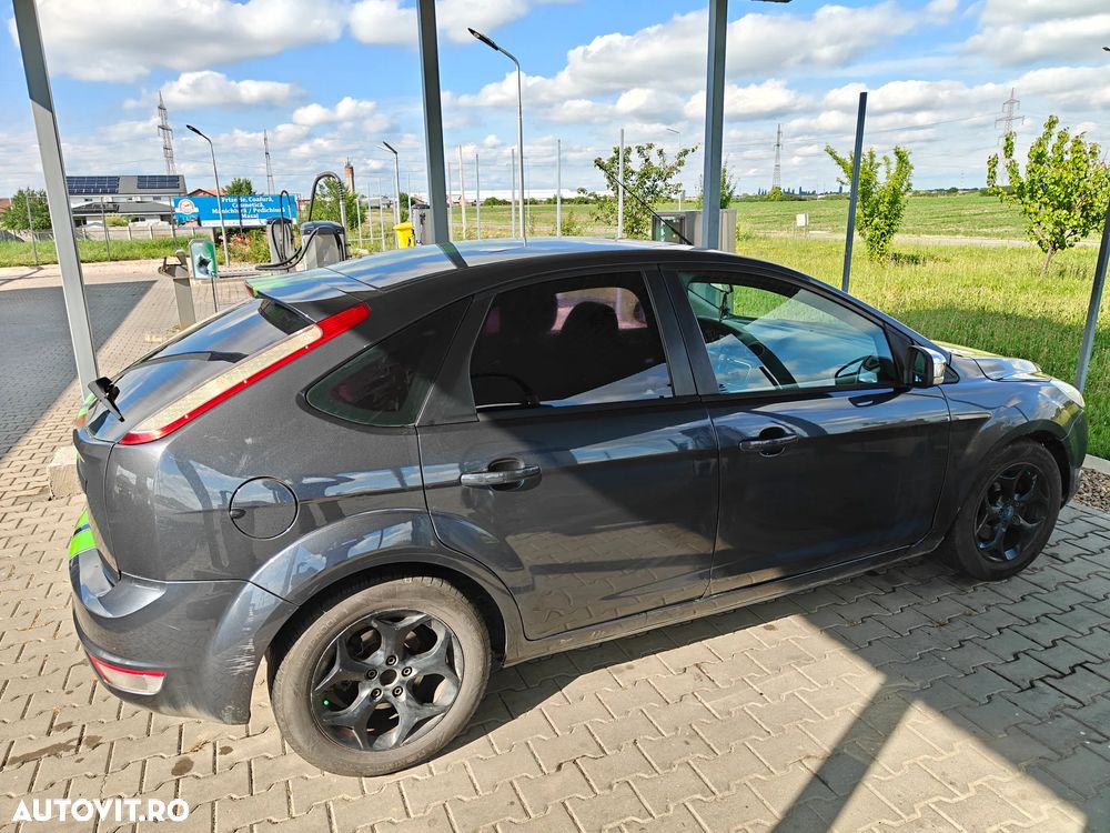 Ford Focus 1.6 Ambiente - 3