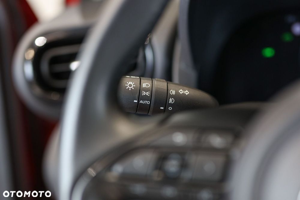 Toyota Yaris Cross Hybrid 1.5 Comfort - 22
