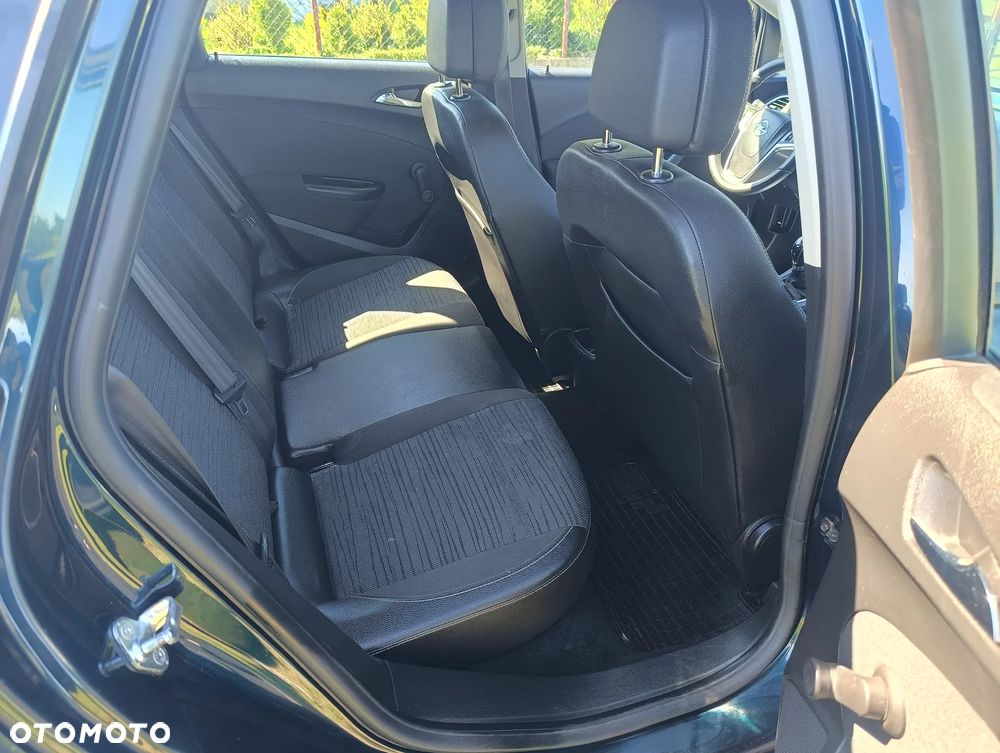 Opel Astra 1.6 D Start/Stop Dynamic - 11