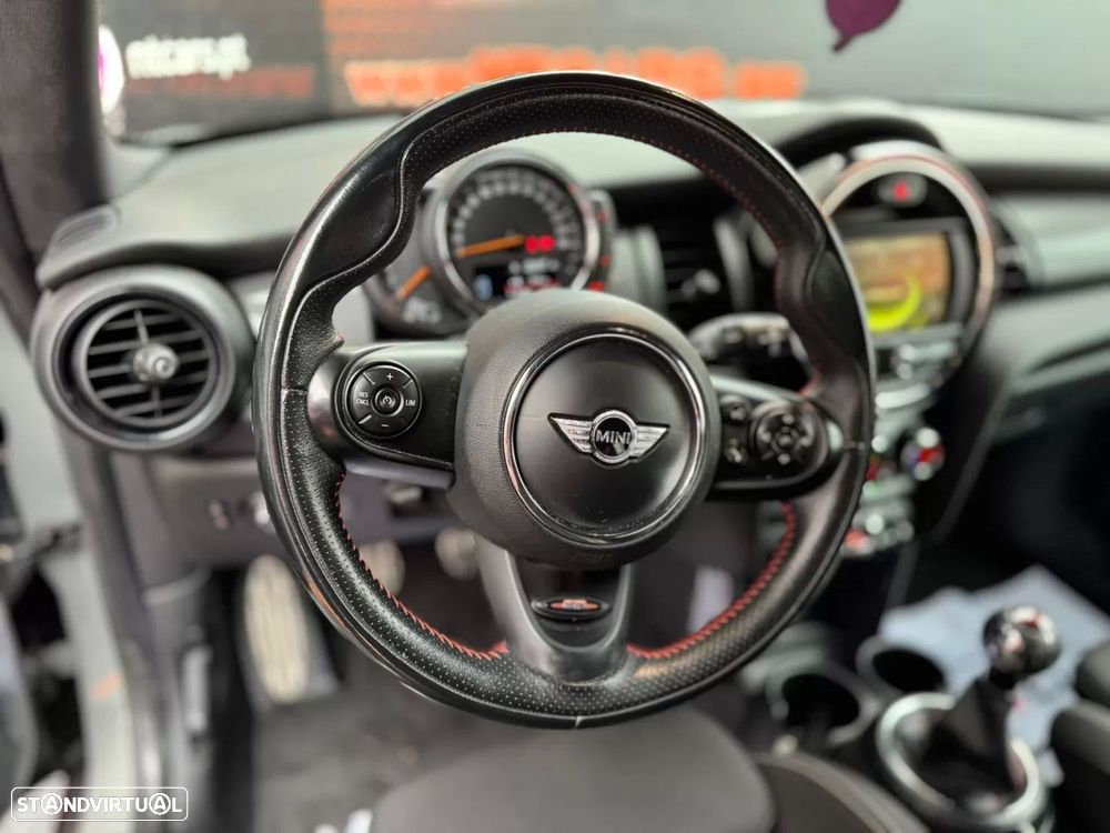 MINI 3 Portas One D - 4