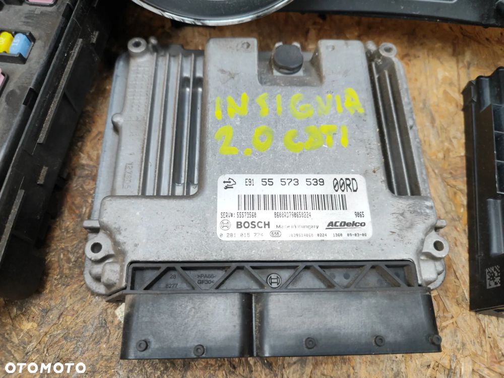 zestaw startowy KOMPUTER BOSCH 0281015774 / 55573539 do OPEL Insignia 2.0 CDTI, całość komplet z foto do odpalenia Twojego auta, sprawdzony - 4