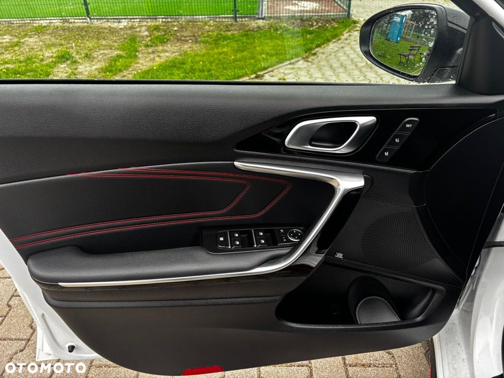 Kia Ceed 1.6 T-GDI GT XL - 17