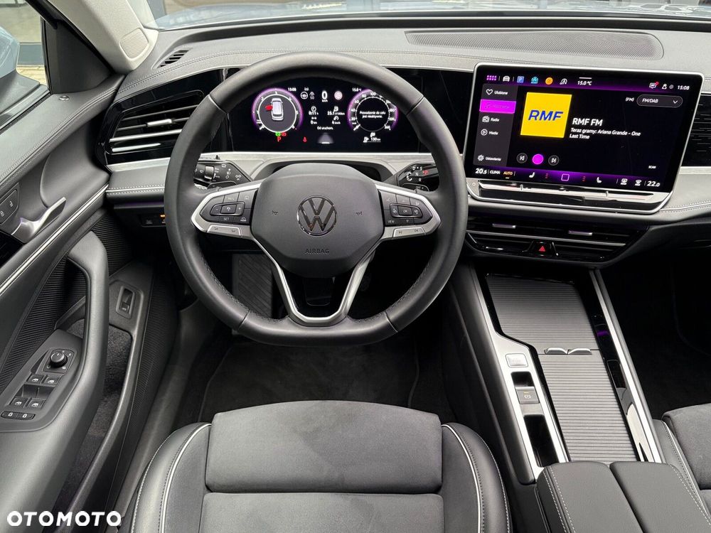 Volkswagen Passat Variant 2.0 TDI EVO Elegance DSG - 13