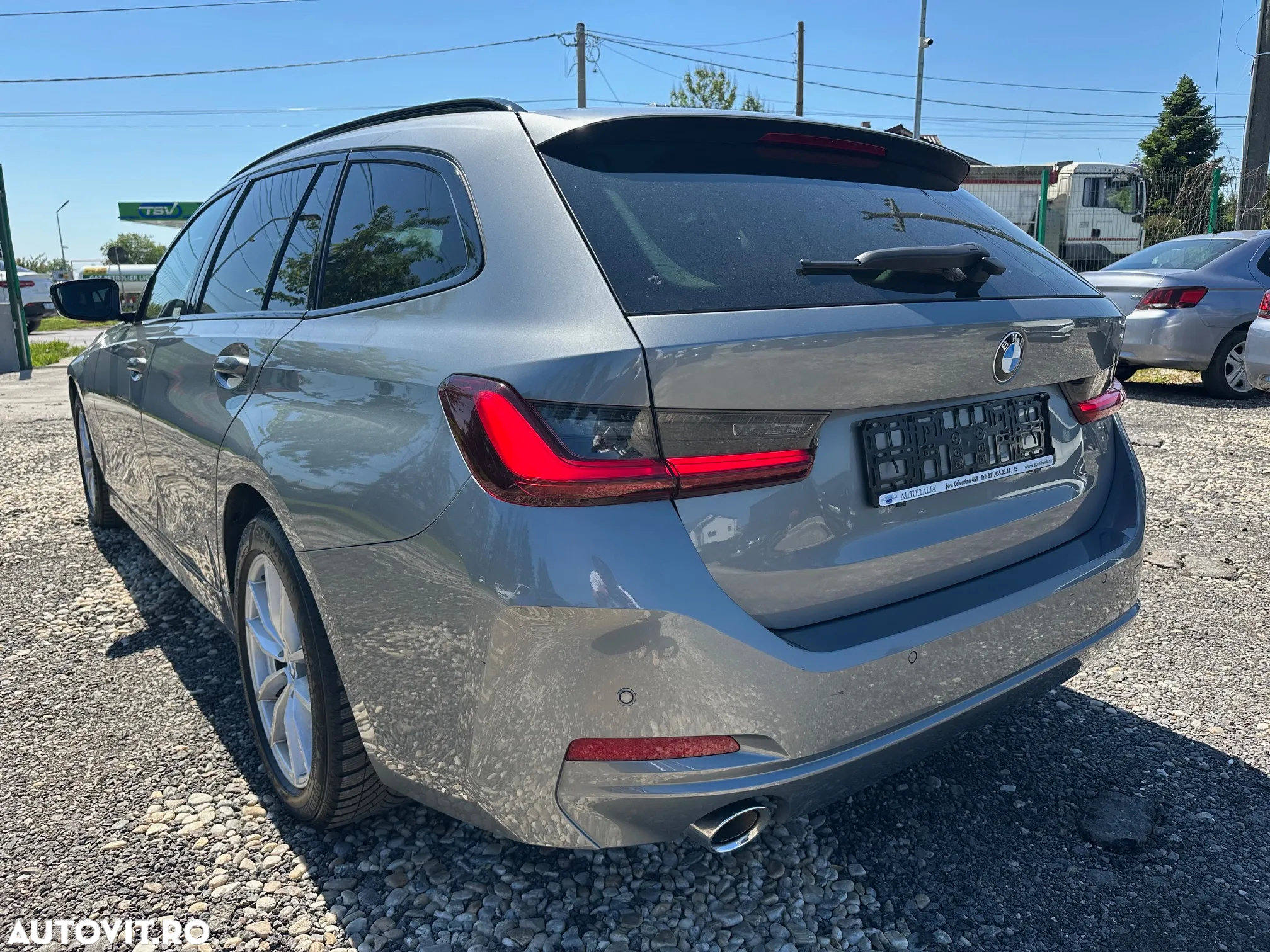BMW Seria 3 318d Touring Aut. Sport Line - 4