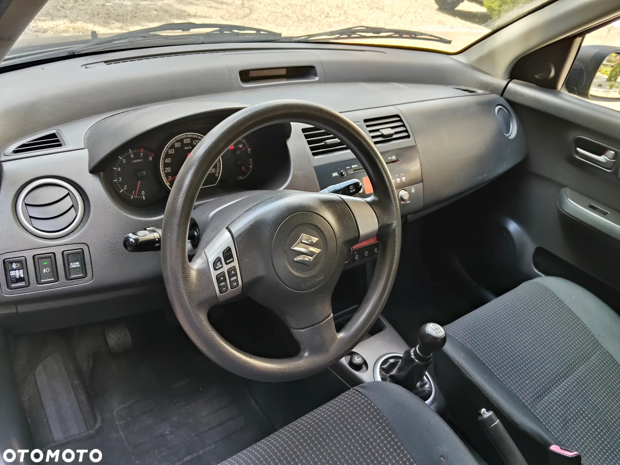 Suzuki Swift 1.3 Comfort - 23