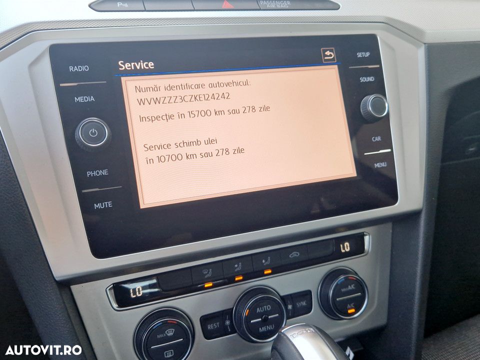 Volkswagen Passat 2.0 TDI DSG Comfortline - 25