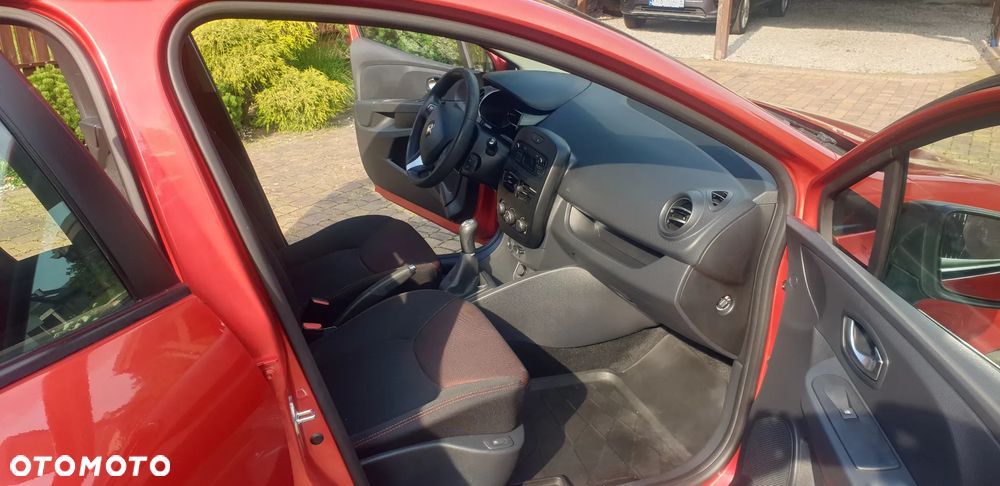 Renault Clio 1.2 16V 75 Business - 21