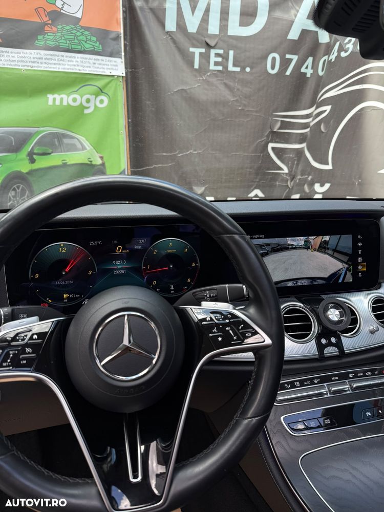 Mercedes-Benz E - 12