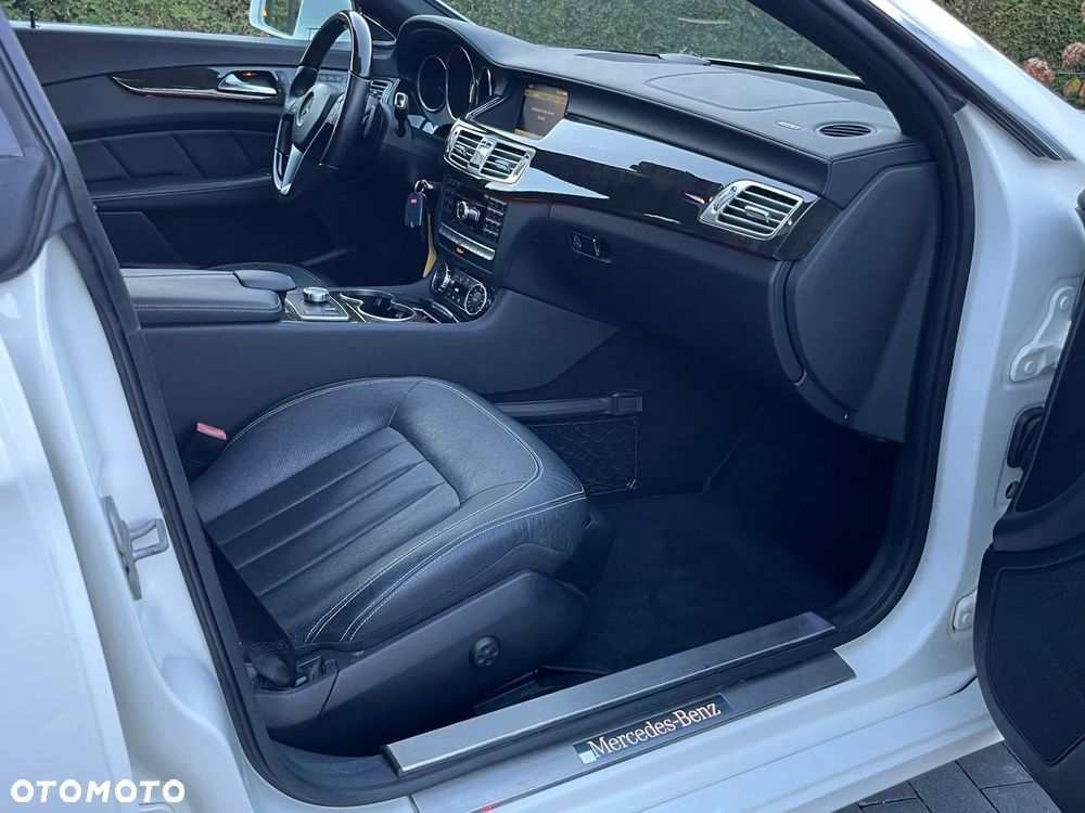 Mercedes-Benz CLS 500 BlueEffICIENCY - 11