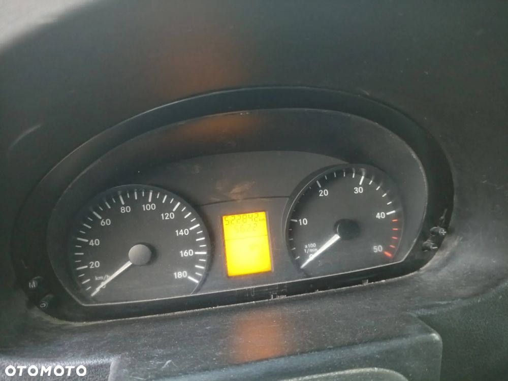 Mercedes-Benz SPRINTER - 7