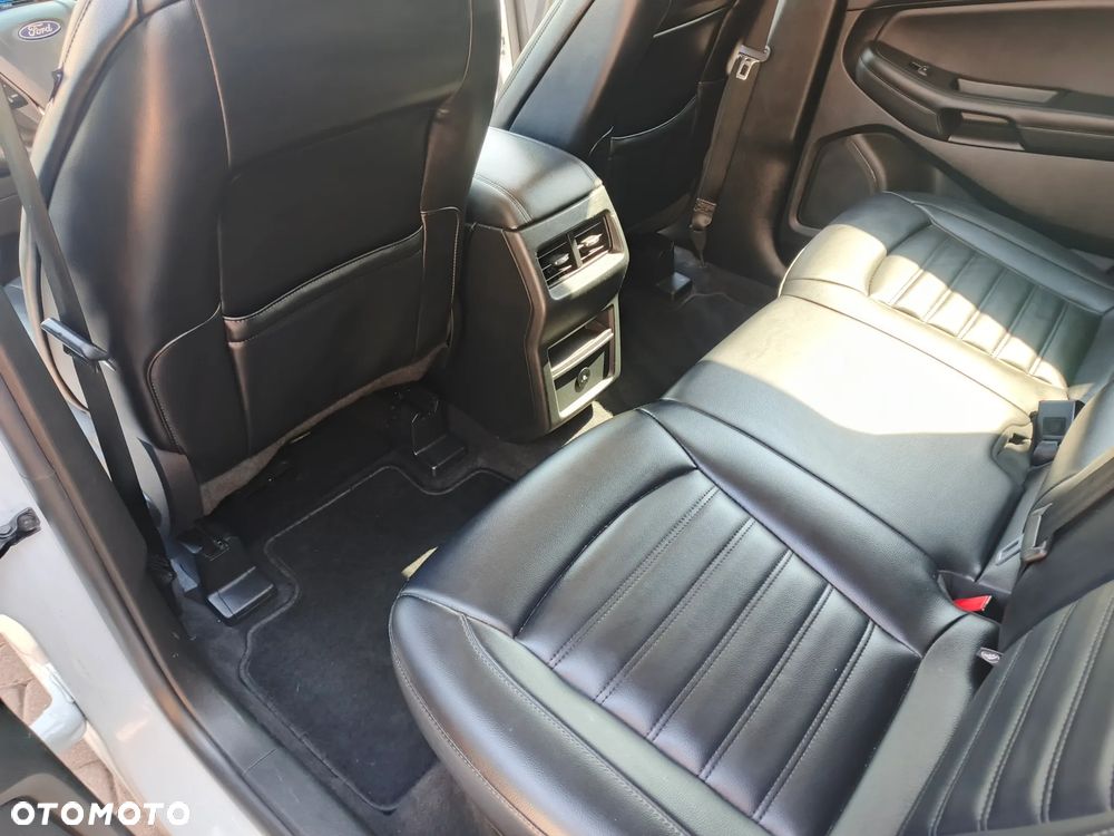 Ford Edge - 13