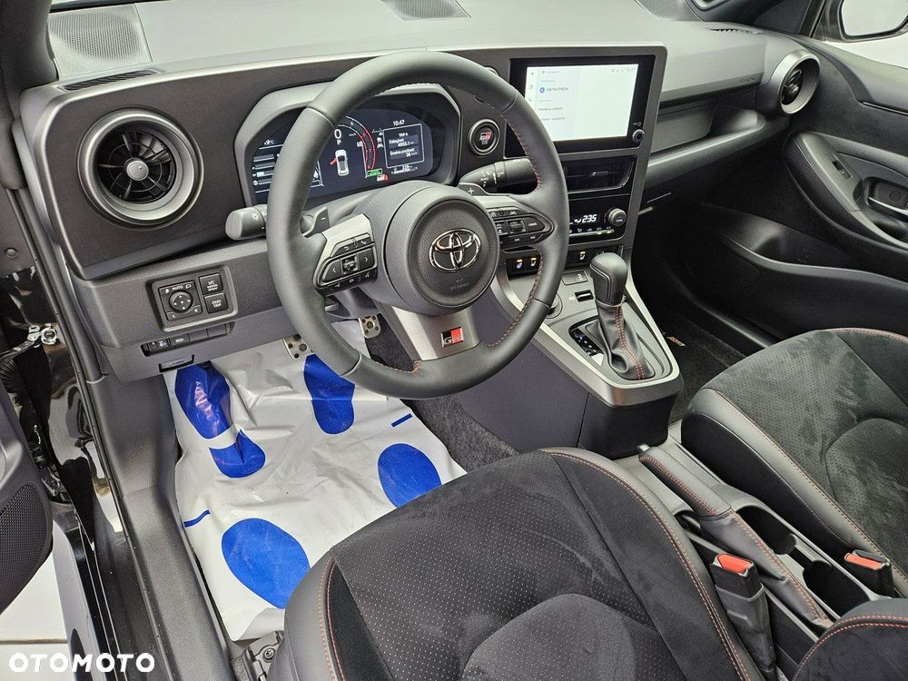 Toyota Yaris - 9