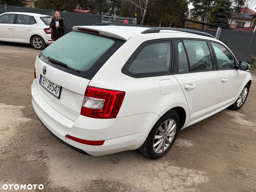 Skoda Octavia 1.6 TDI Ambition - 3