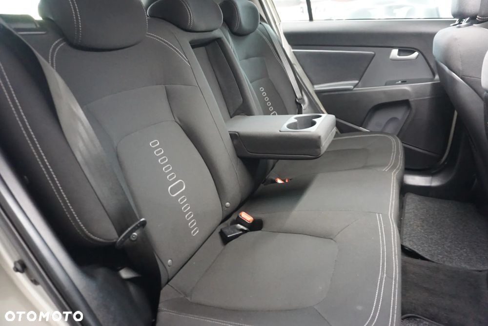 Kia Sportage 1.6 GDI L 2WD - 36
