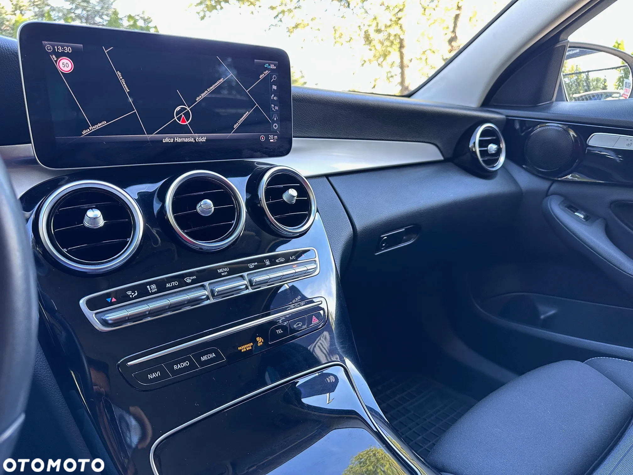 Mercedes-Benz Klasa C 300 de 9G-TRONIC - 24