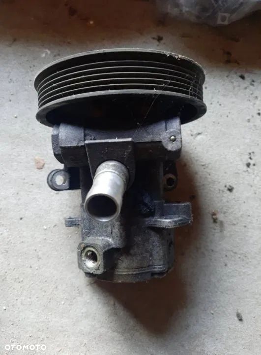 Pompa wspomagania koło mercedes sprinter 2,2 CDI 00-06 OM 611 W903 - 1