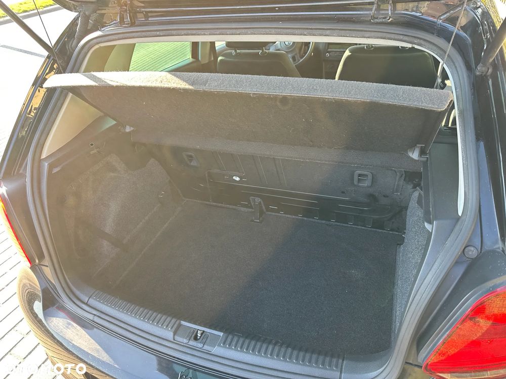 Volkswagen Polo - 7