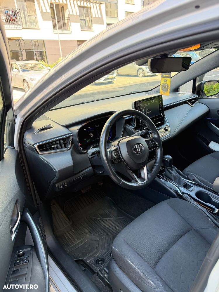 Toyota Corolla - 9