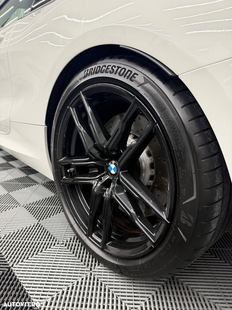 BMW M8 2023 — imagine 10