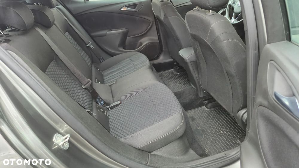 Opel Astra 1.4 T Enjoy - 15